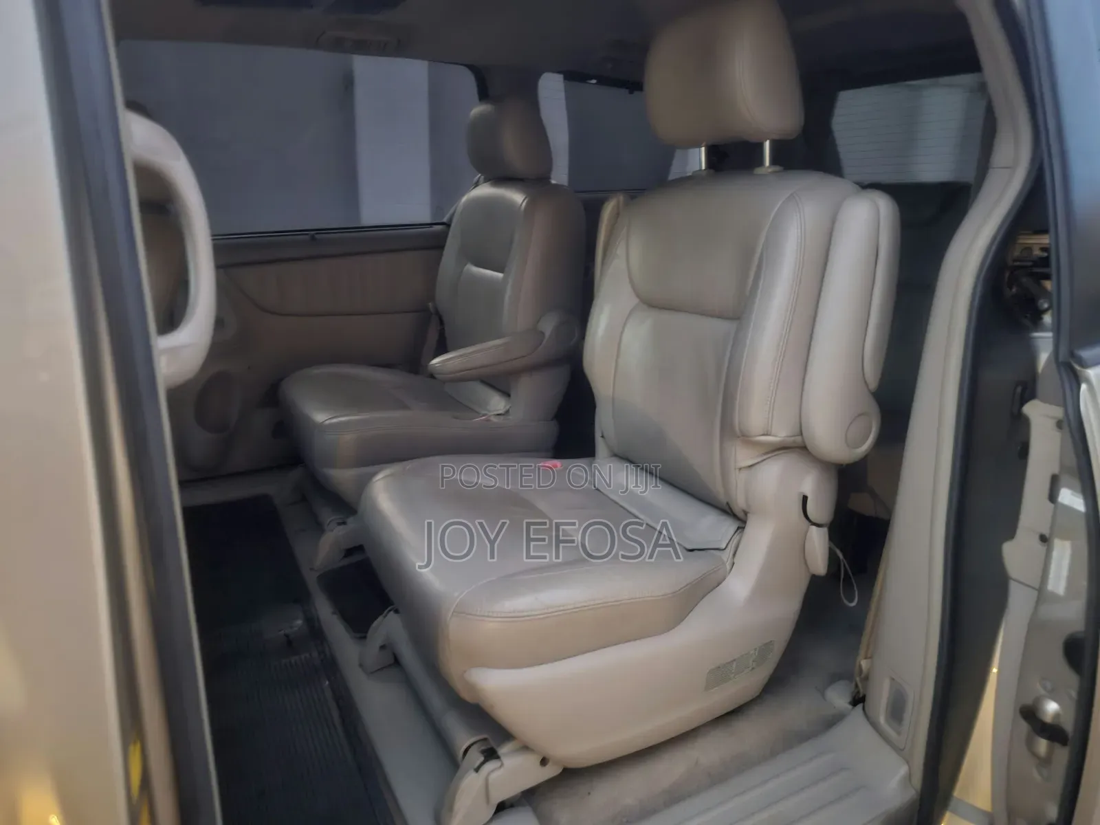 Toyota Sienna 2006 Gold