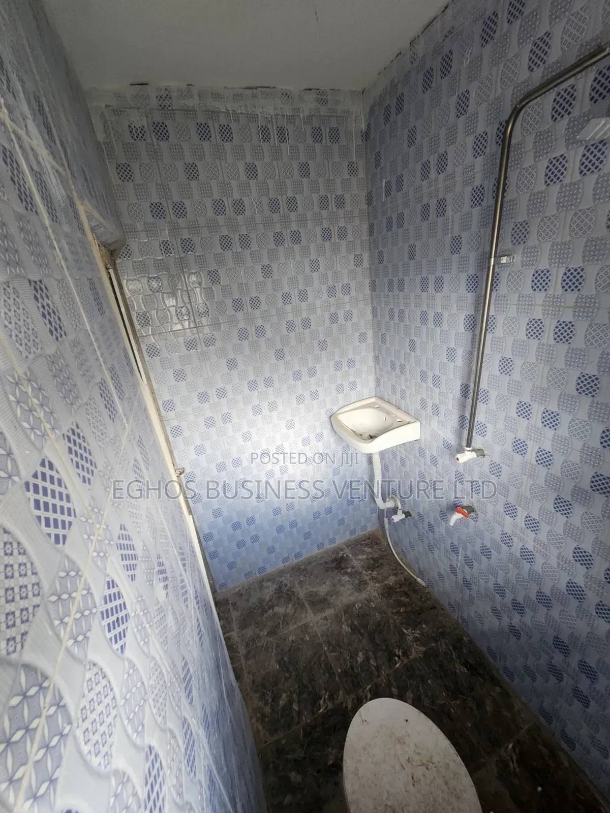 4bdrm Bungalow in Oko Central, Benin City for rent