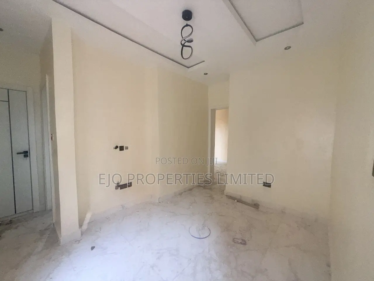 2bdrm Apartment in Lekki Phase 2 for rent