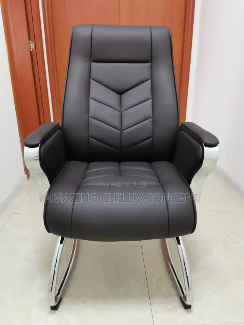 Luxury Executive Office Chair – Premium Leather