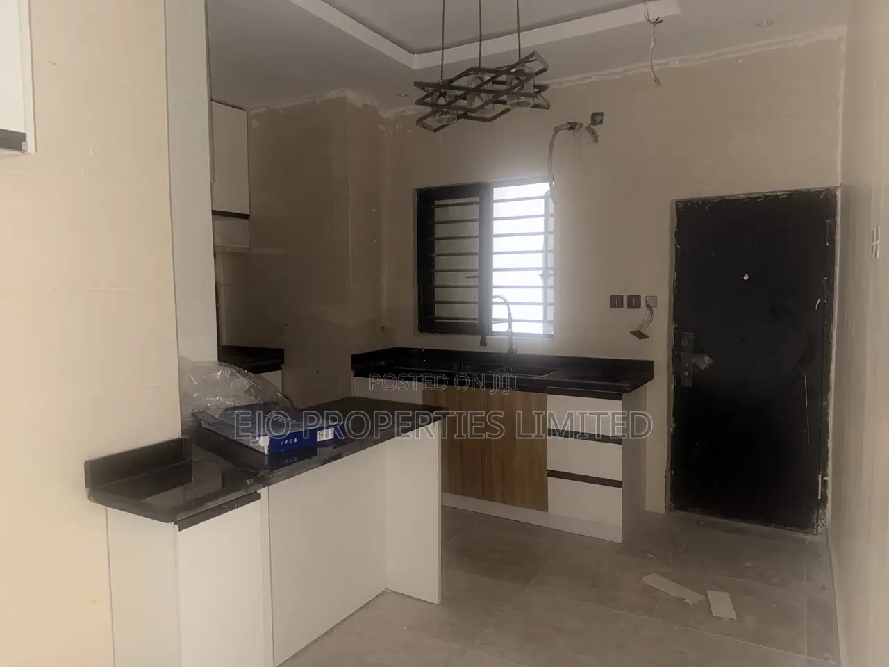 3bdrm Apartment in Lekki Phase 2 for rent