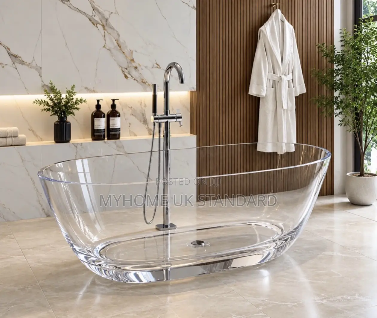 Transparent Glass Bathtub With Tap