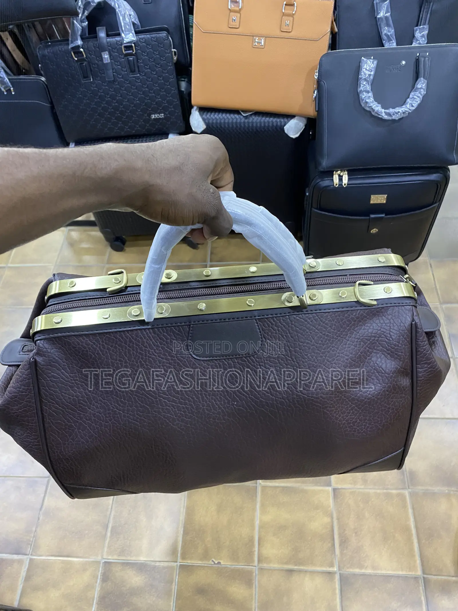 Quality Gladstone Doctor- Style Travel Bag / Duffle Bag