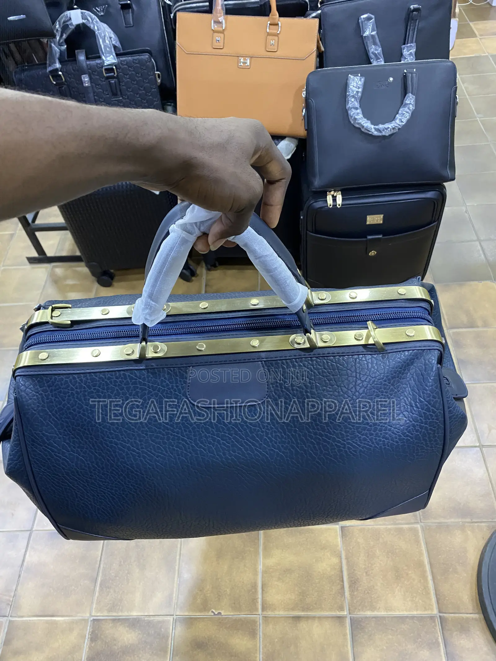 Quality Gladstone Doctor- Style Travel Bag / Duffle Bag