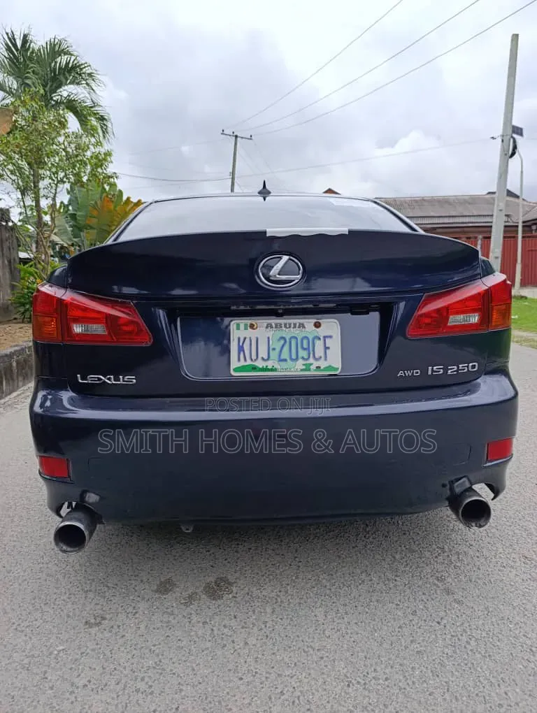 Lexus IS 250 2010 Blue
