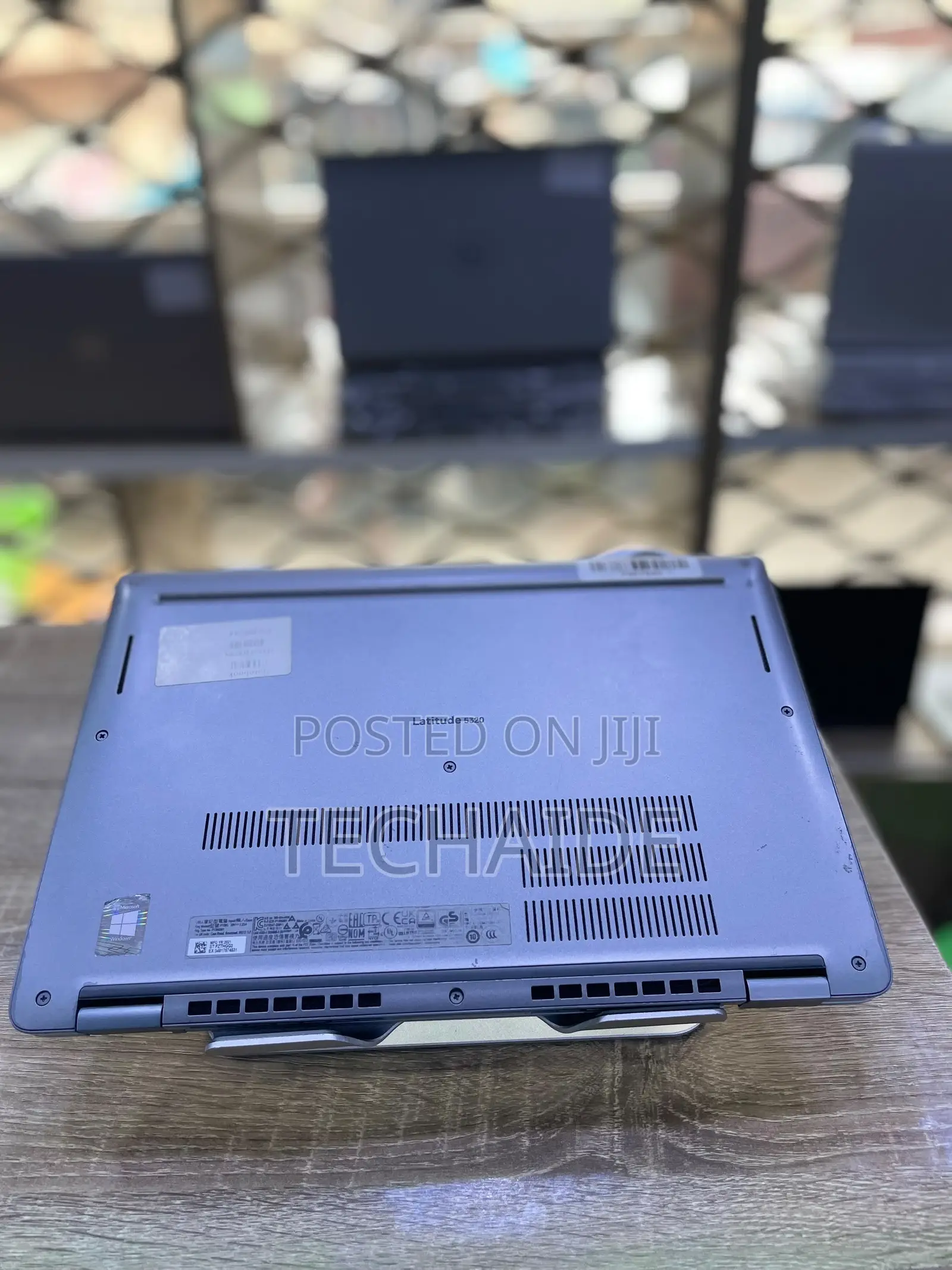 Laptop Dell Latitude 5320 16GB Intel Core i5 SSD 256GB