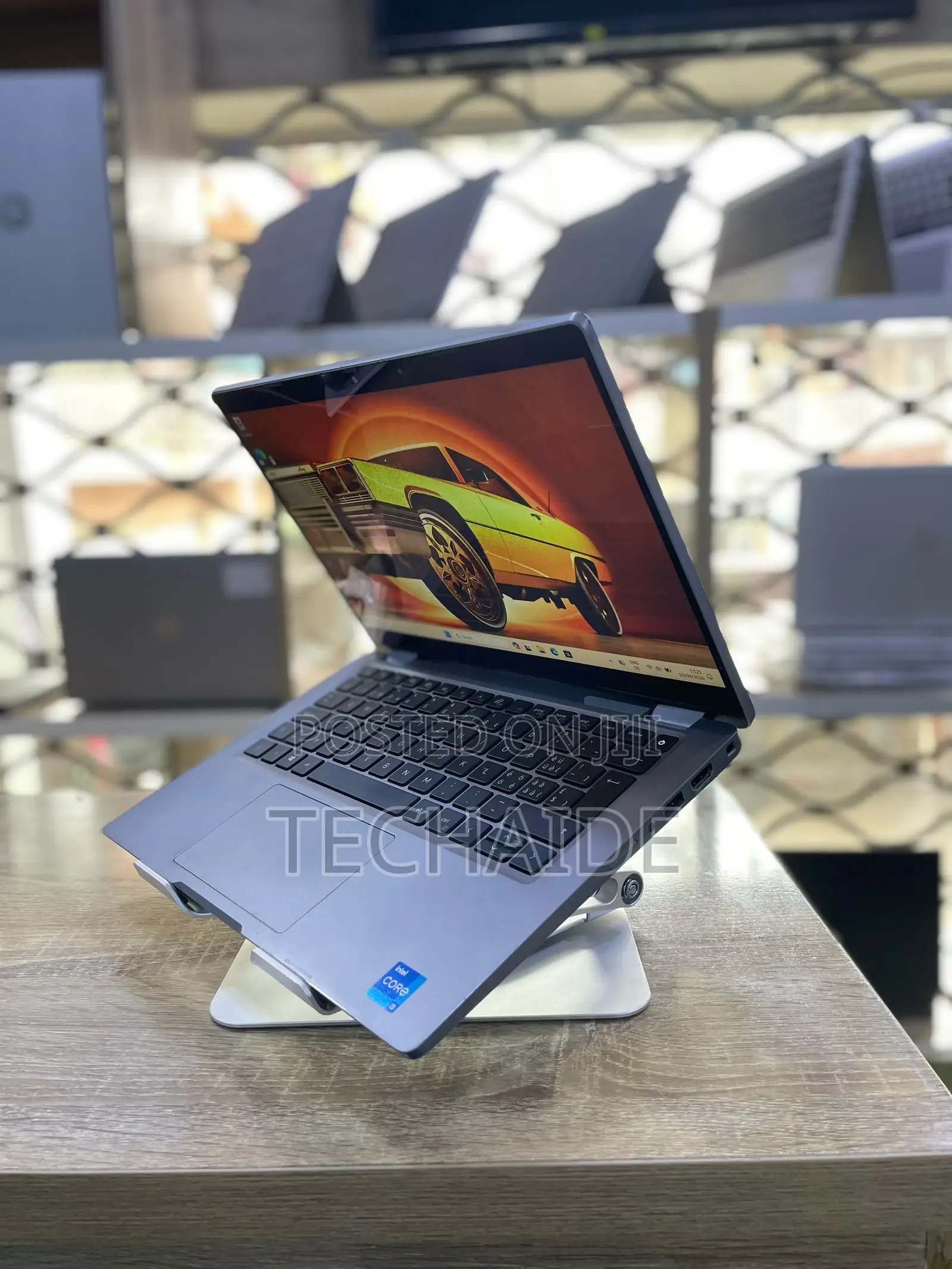 Laptop Dell Latitude 5320 16GB Intel Core i5 SSD 256GB
