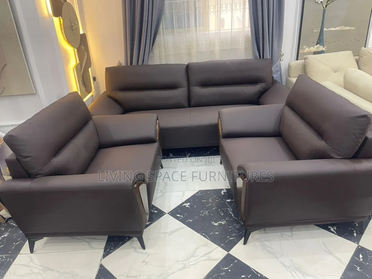 Sofa Leather Chairs by 5Seaters (3+1+1)