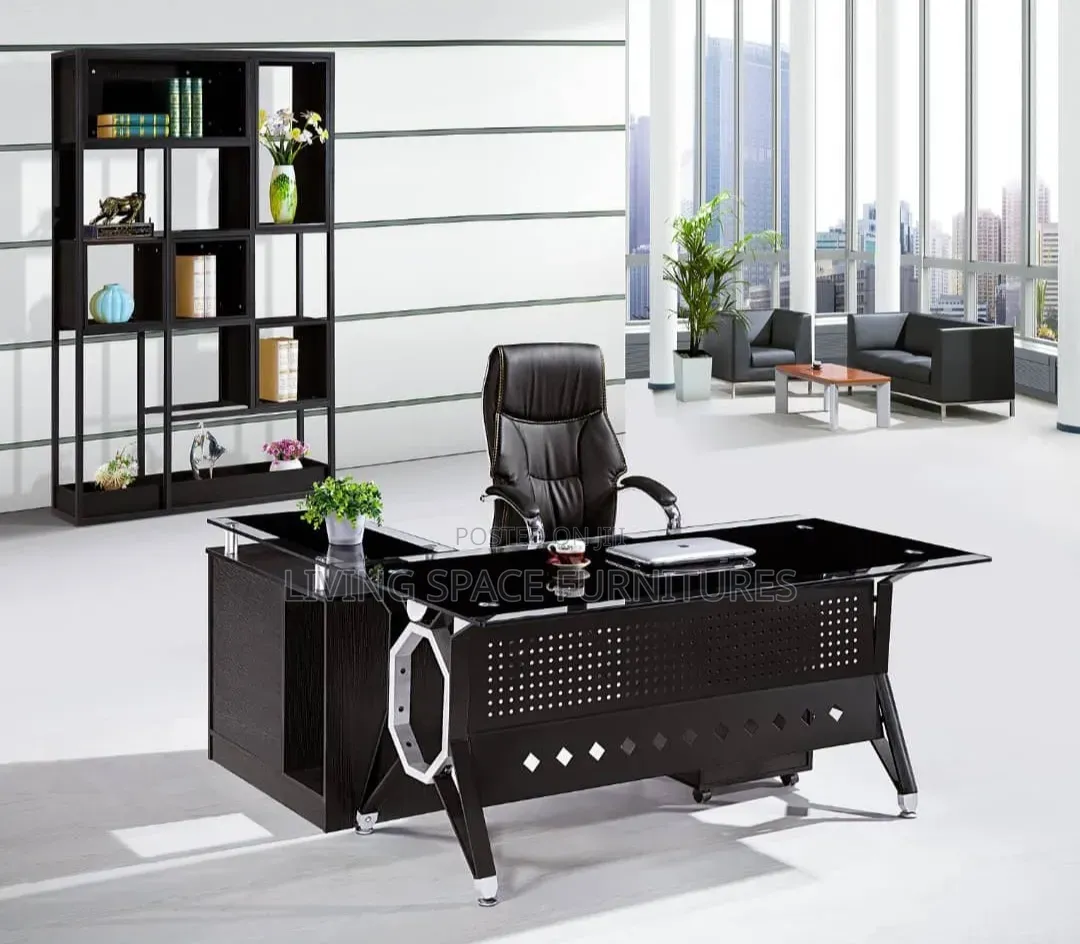 High-Quality Office Glass Table 1.6meter Size