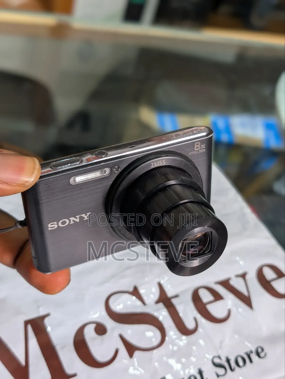 Sony Cyberrshot DSC-W830 20.1 Megapixel HD Digital Camera