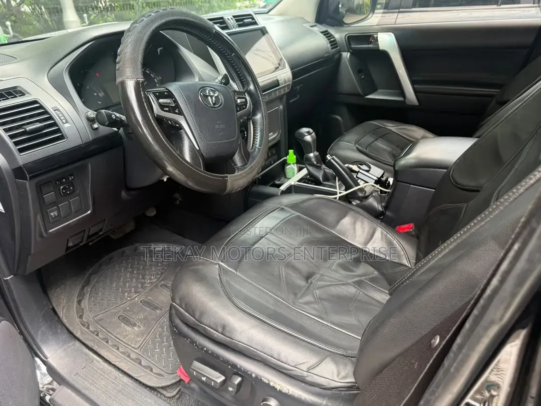 Toyota Land Cruiser Prado 2021 Black