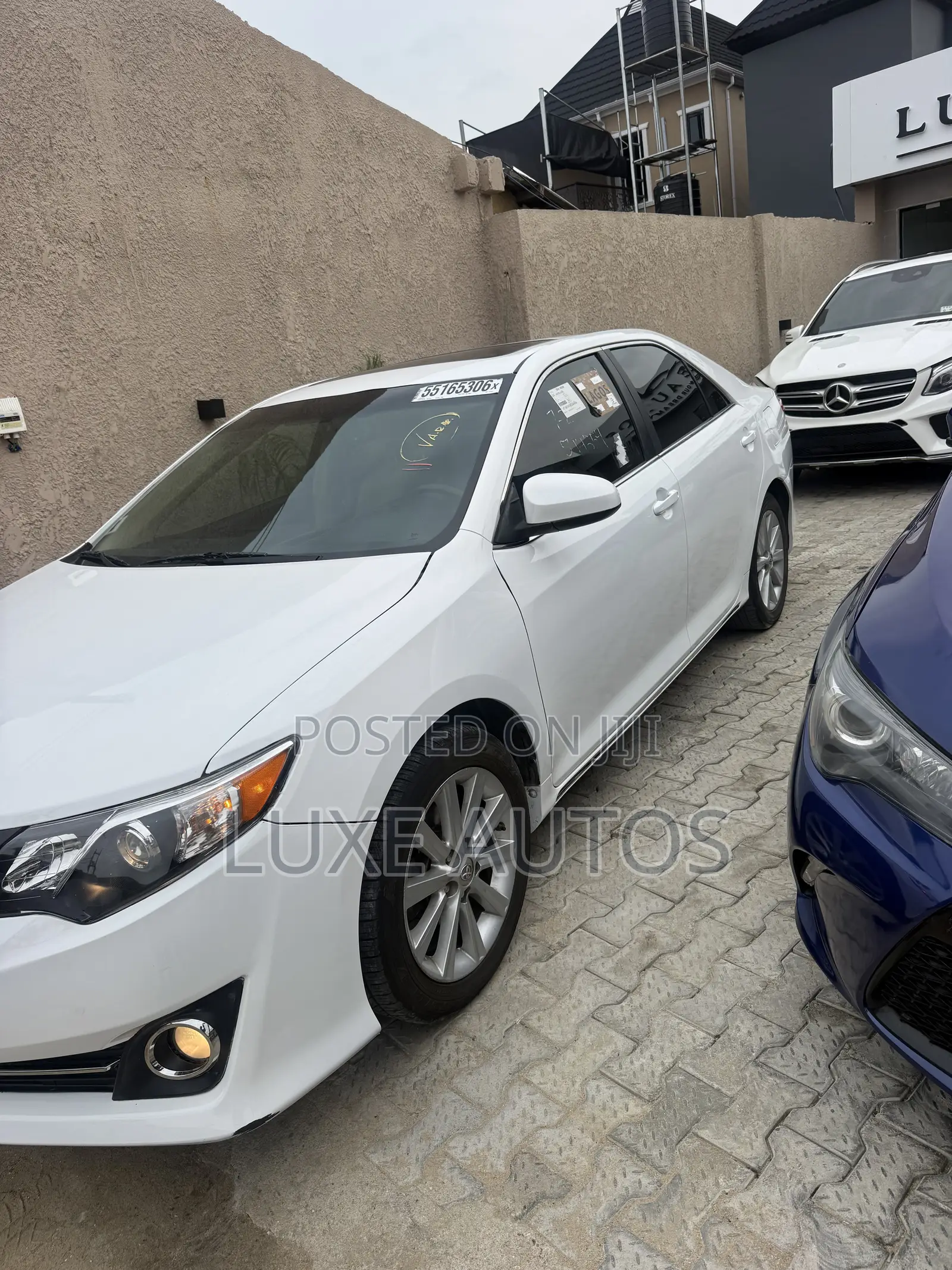Toyota Camry XLE 4dr Sedan w/Prod. End 11/13 (3.5L 6cyl 6A) 2014 White