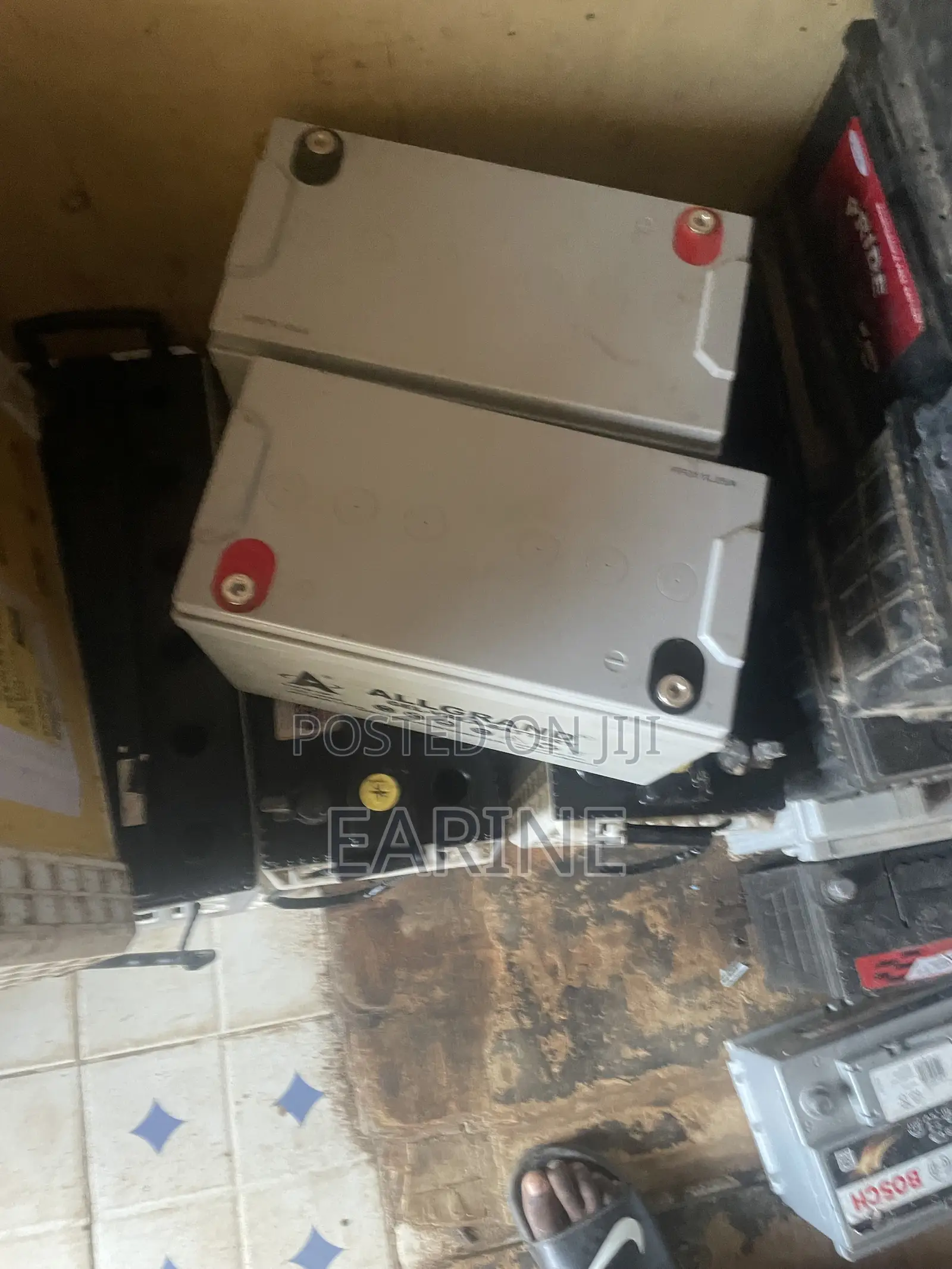 I Buy Damaged Solar Inverter Batteries