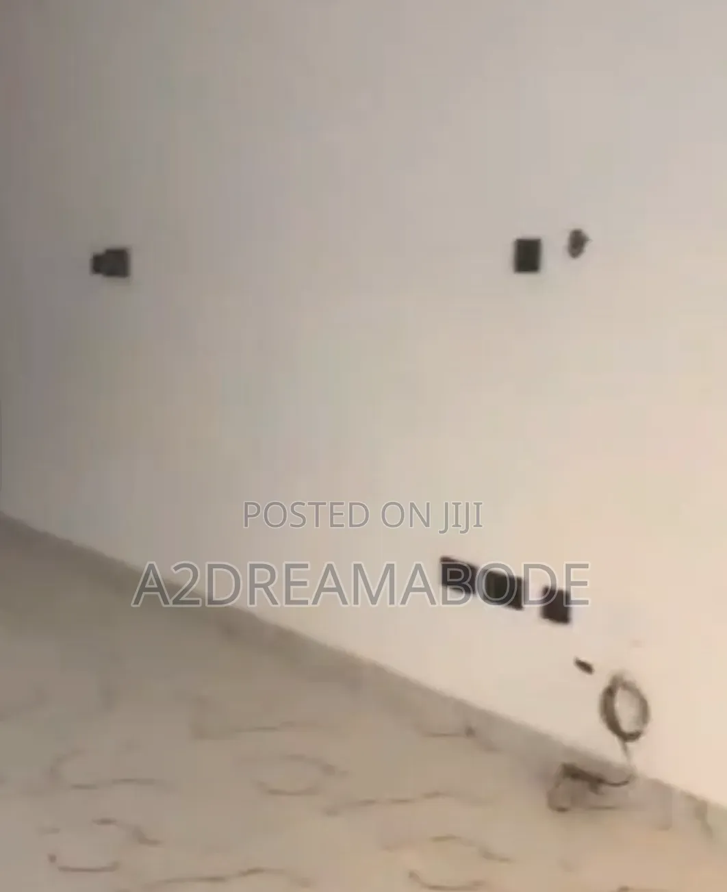 4bdrm Duplex in Yaba, Onike for sale