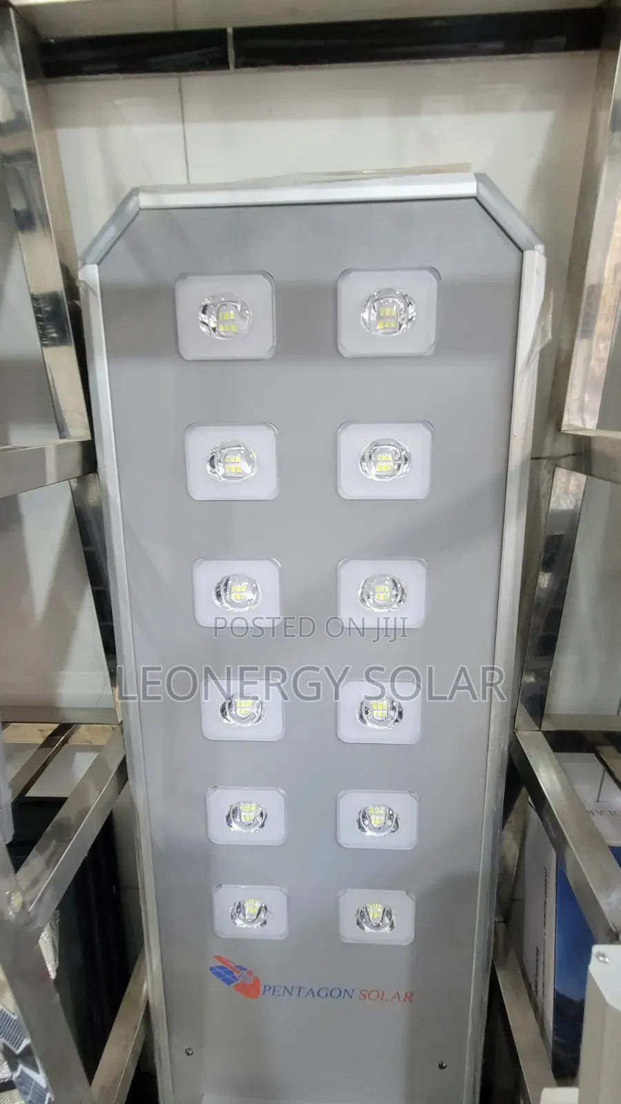 Pentagon High-Quality Industrial Solar Street Light 12-Eye