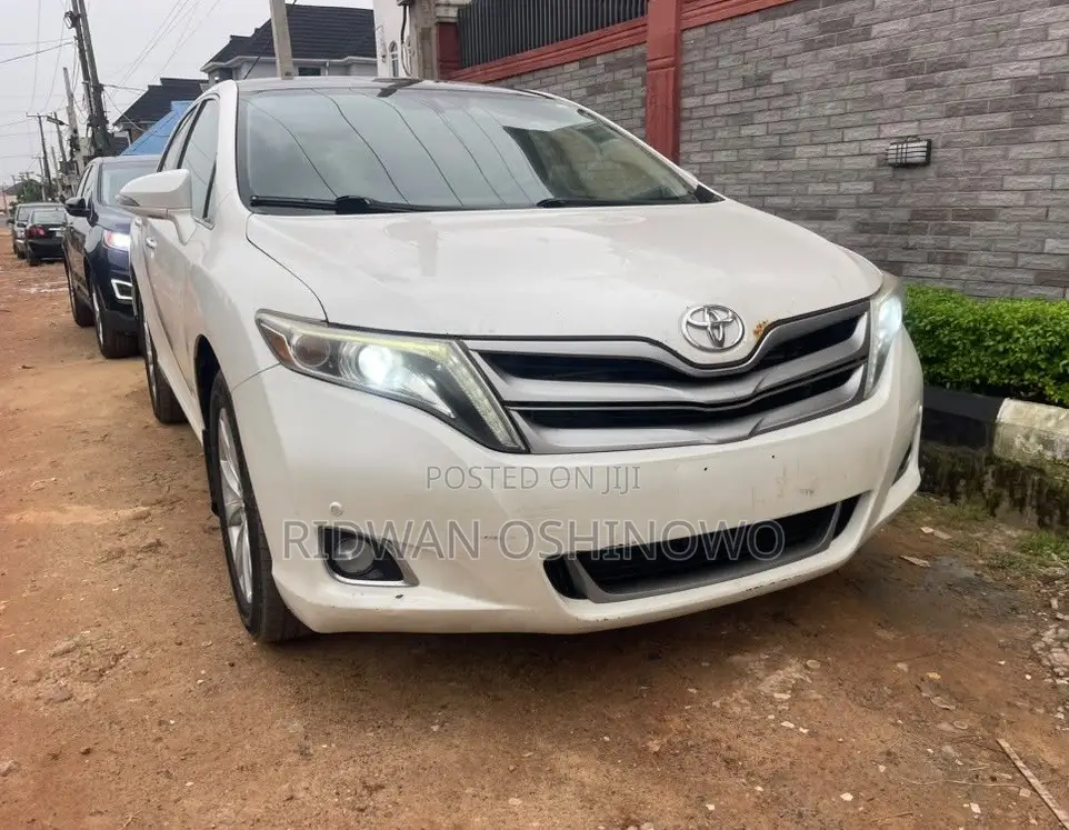 Toyota Venza Limited 2014 White