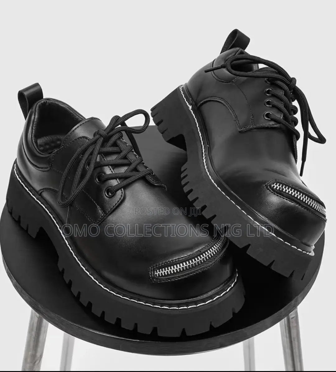 UrbanEdge Men’s Black Leather Zipper Detail Boots – Fully Boxed