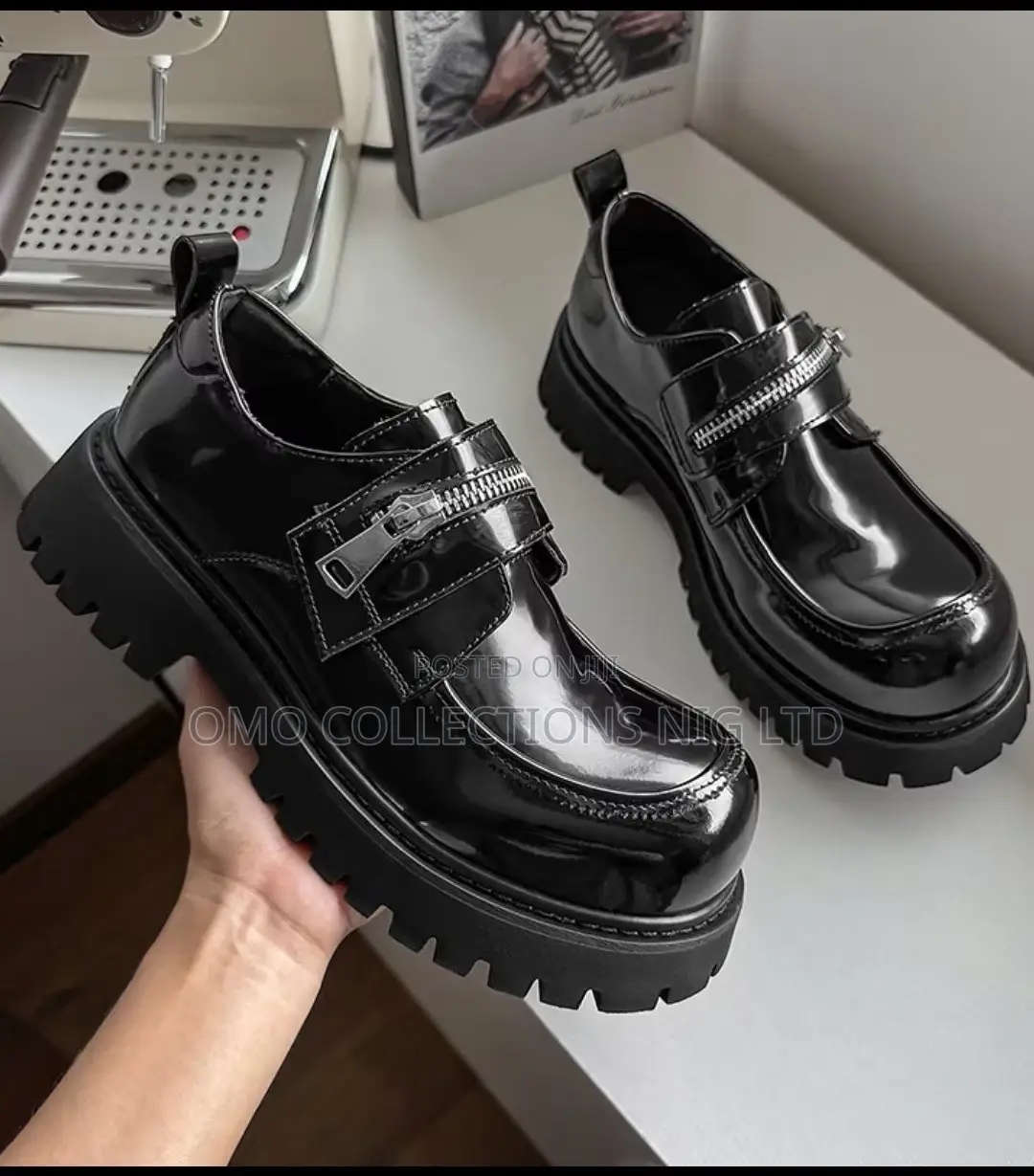 UrbanEdge Men’s Black Patent Leather Platform Buckle Boots–Fully Boxed