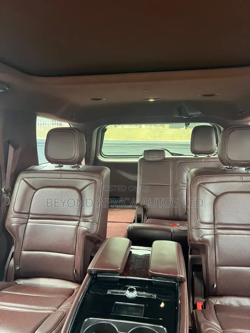 Lincoln Navigator 2018 Green
