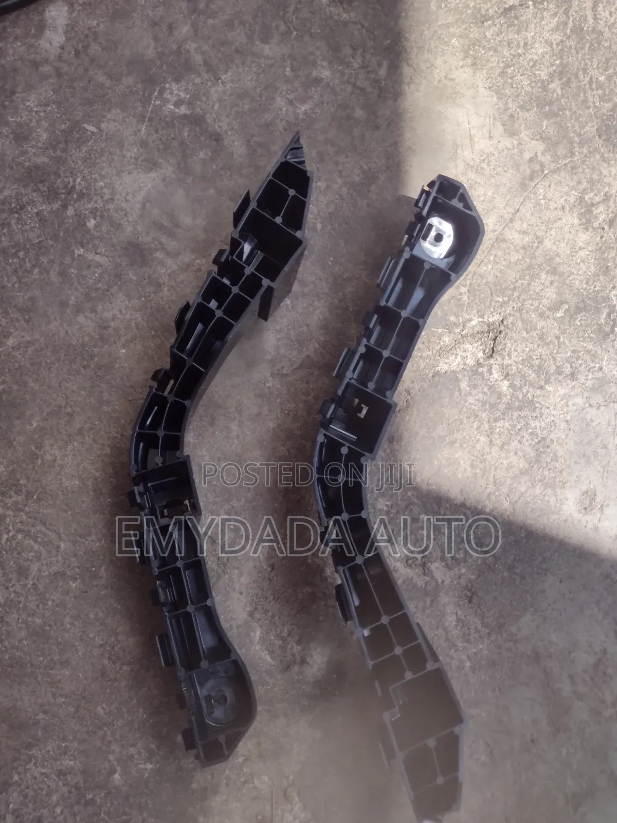 Bumper or Fender Hook for Honda Pilot 2010