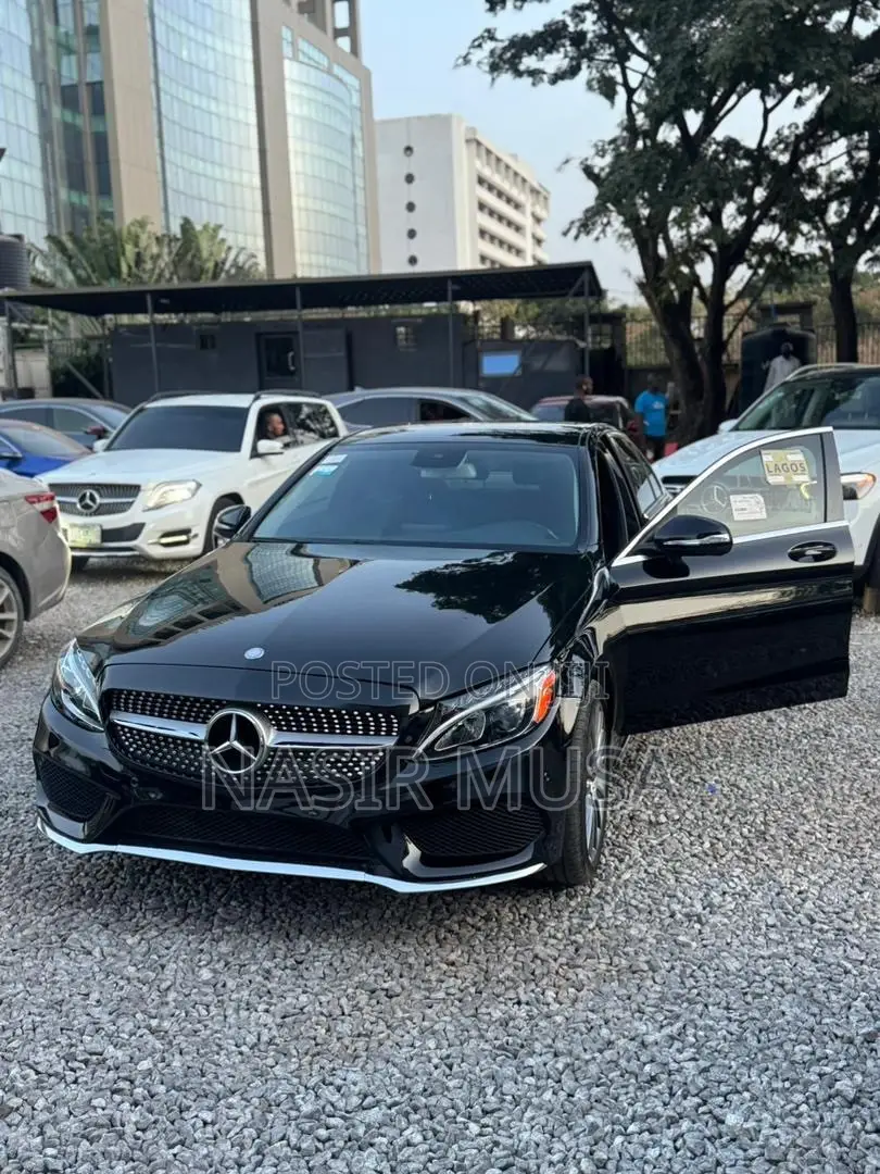 Mercedes-Benz C300 2018 Black