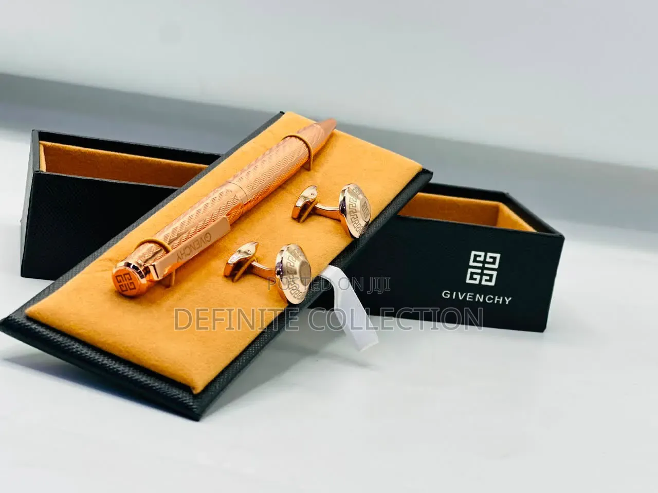 Luxury CUFFLINKS Set