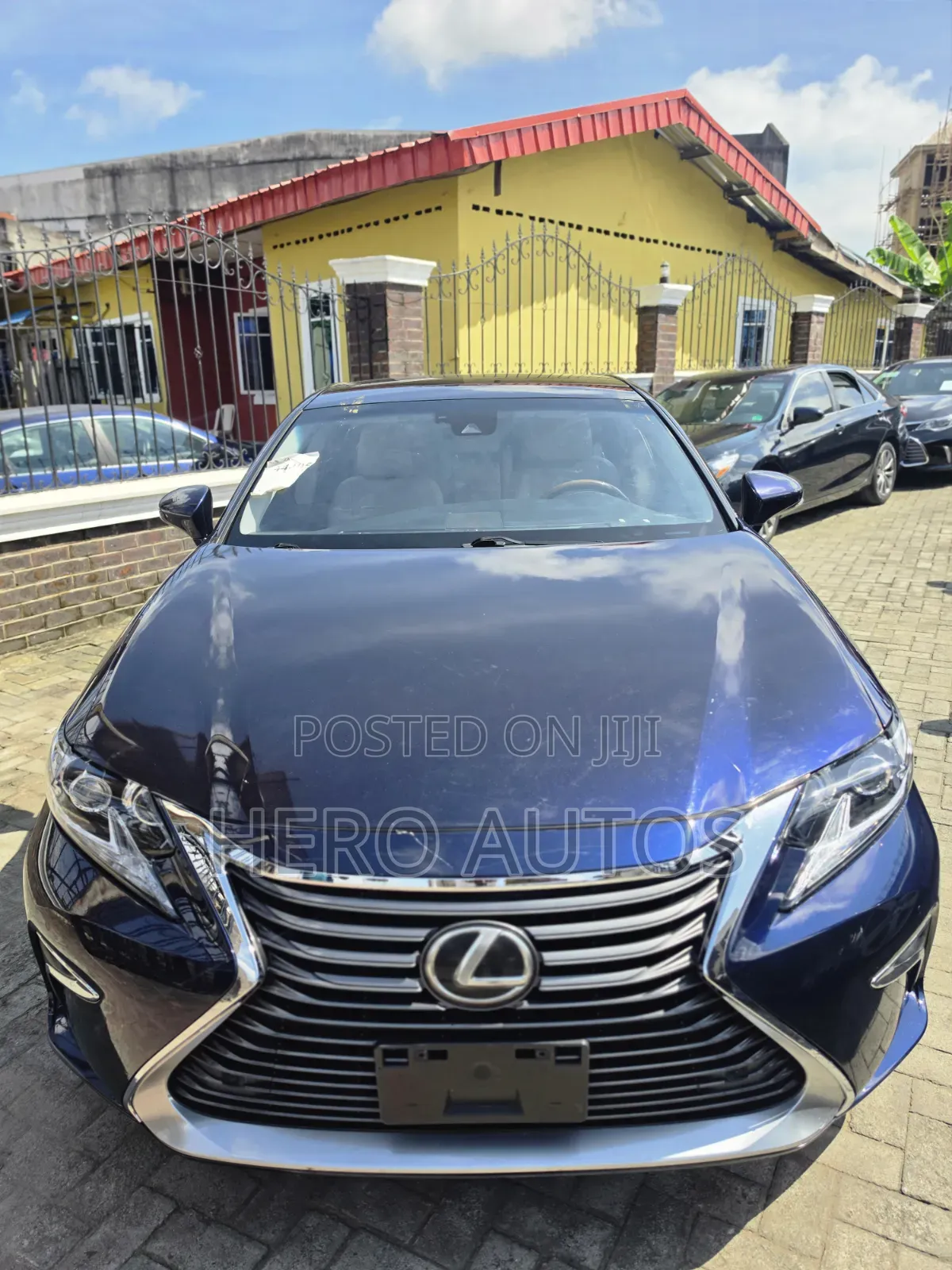Lexus ES 350 FWD 2016 Blue