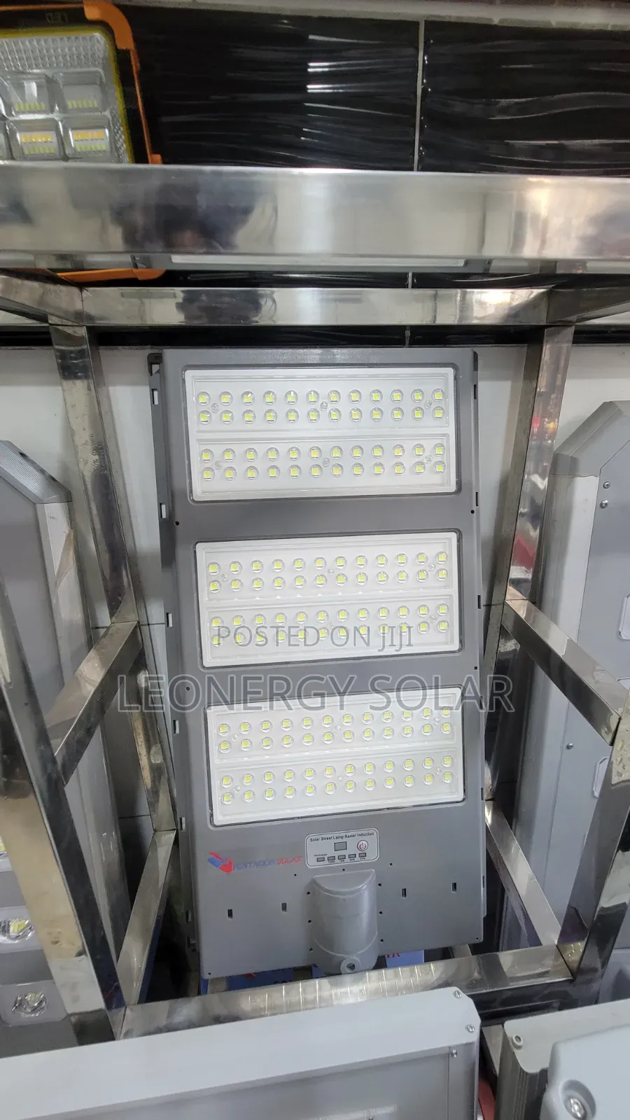 Pentagon High-Quality Industrial Street Light 3-Eye Plastic Body