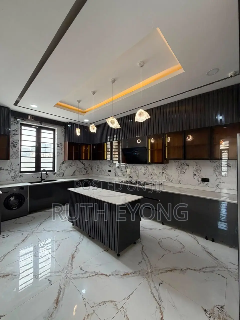 5bdrm House in Lekki for sale