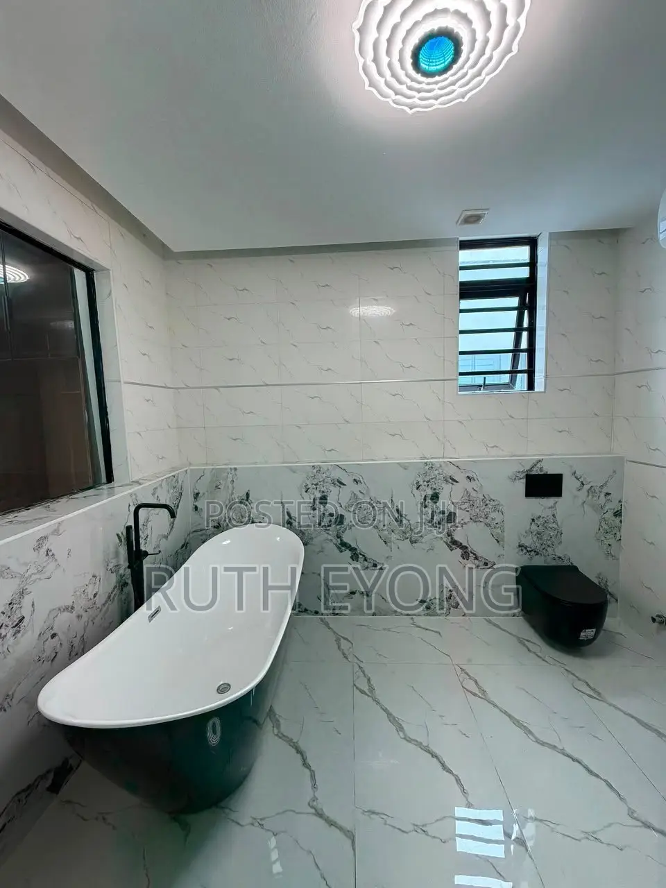 5bdrm House in Lekki for sale