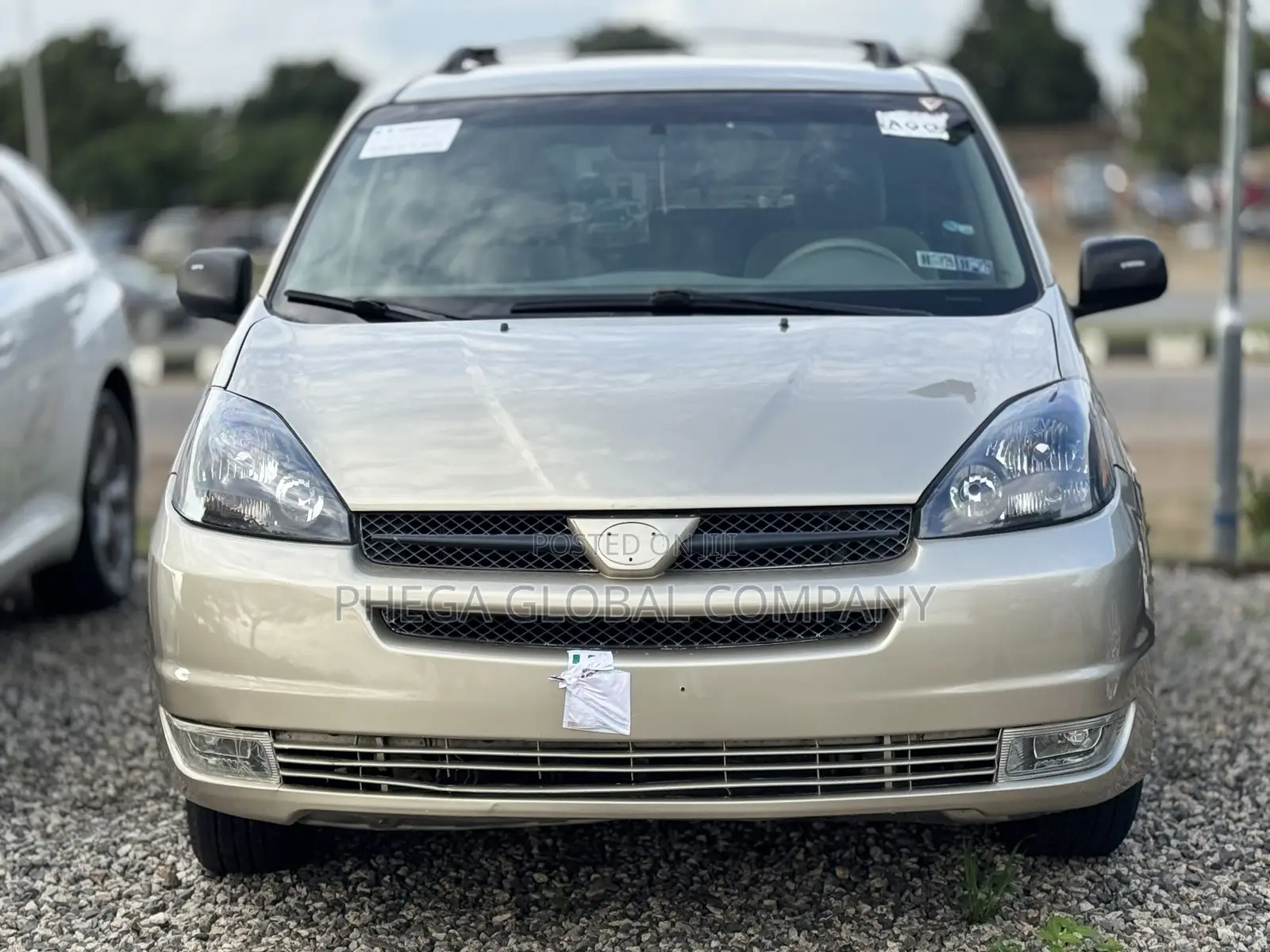 Toyota Sienna LE AWD 2005 Gold