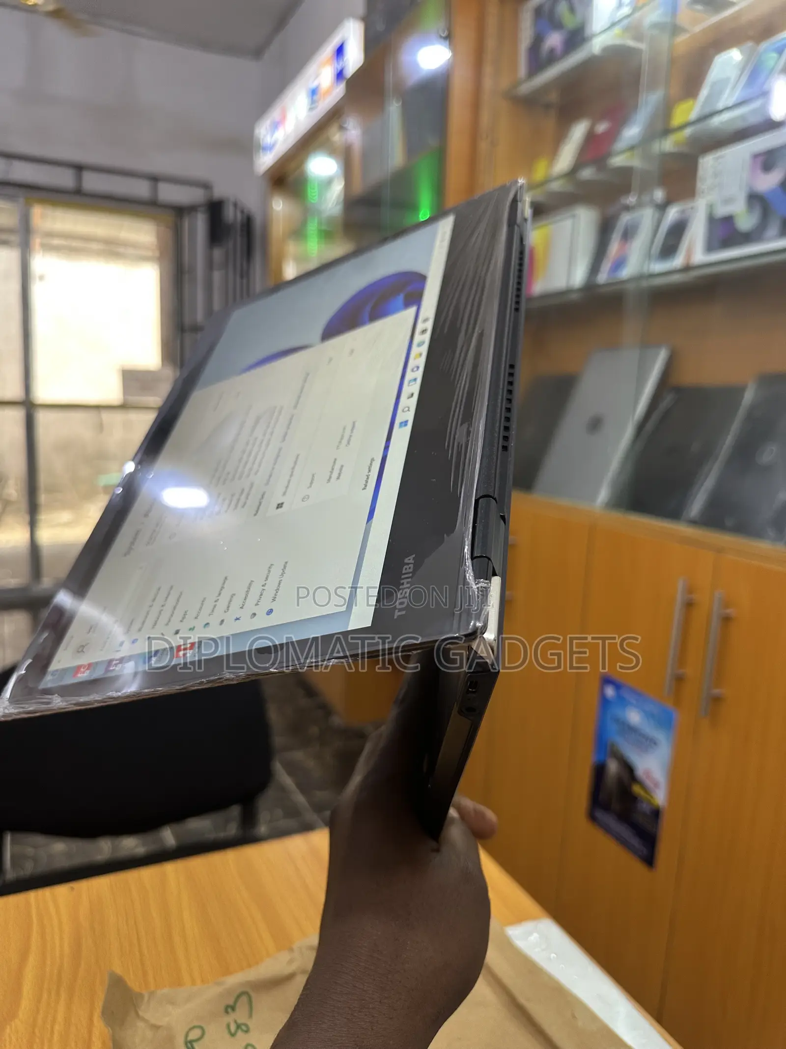 Laptop Toshiba Portege X20W 8GB Intel Core i5 SSD 256GB