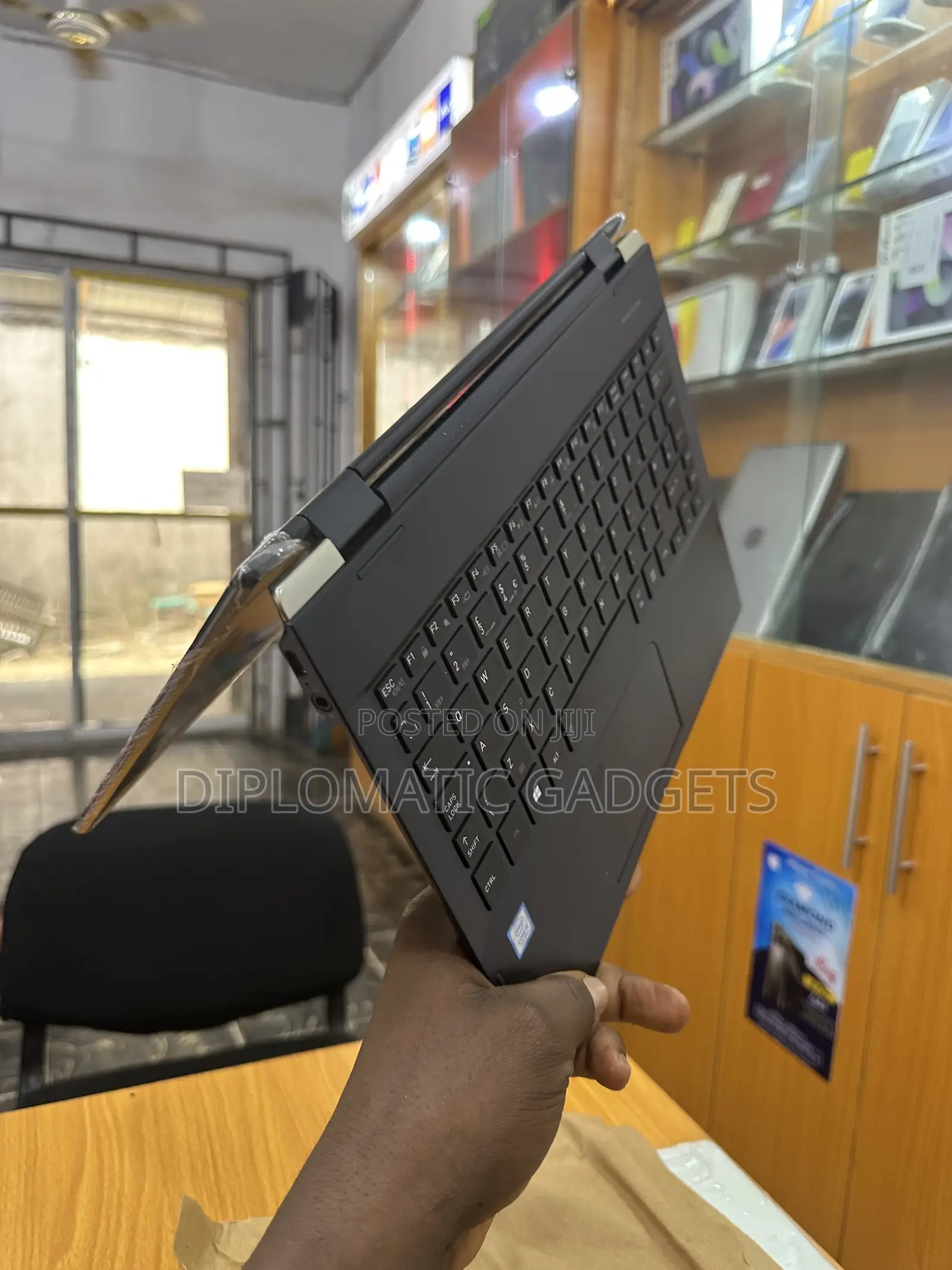 Laptop Toshiba Portege X20W 8GB Intel Core i5 SSD 256GB