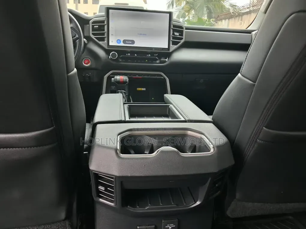 Toyota Tundra 2023 Red