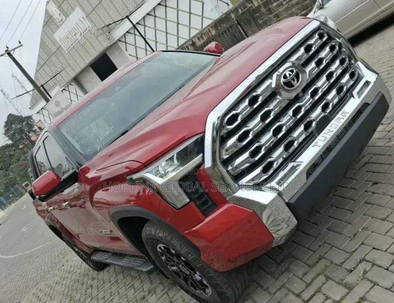 Toyota Tundra 2023 Red