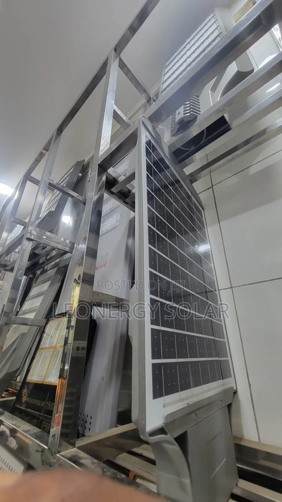 High-Quality Industrial Solar Street Light 3 Eye Straight Plastic Body