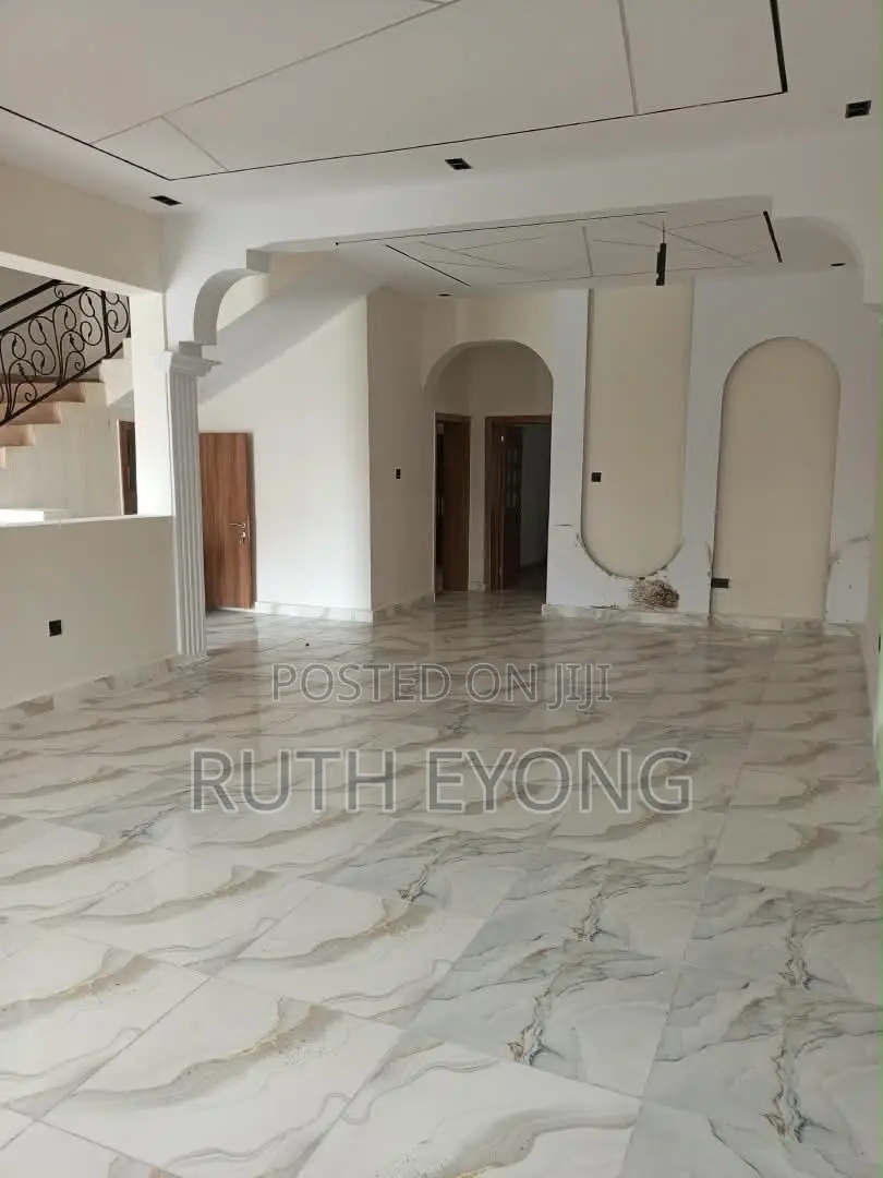 4bdrm House in Ologolo for rent