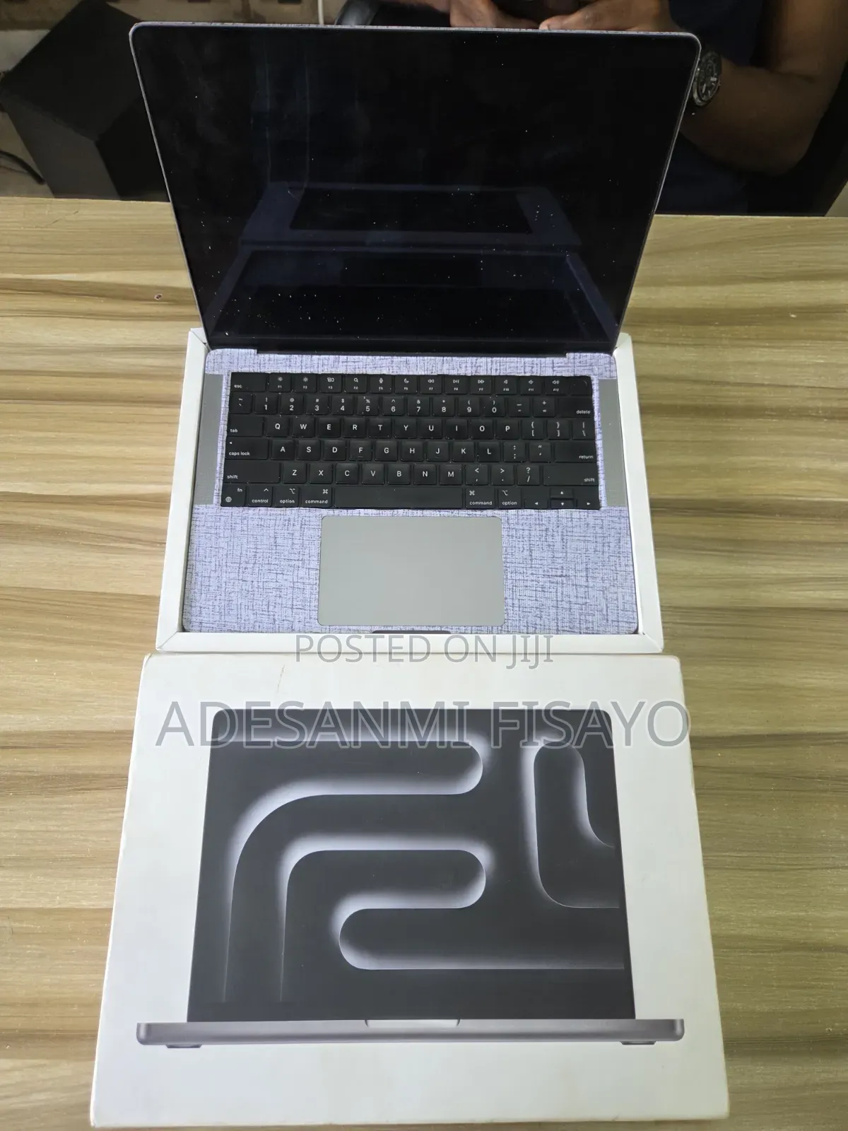 Laptop Apple MacBook Pro 2023 M3 8GB Apple M3 SSD 512GB