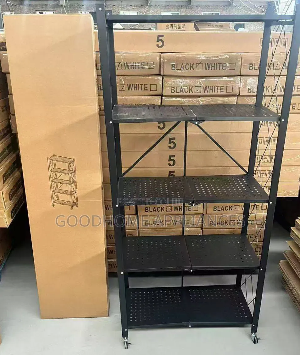 Movable Display Shelf for Homes and Offices