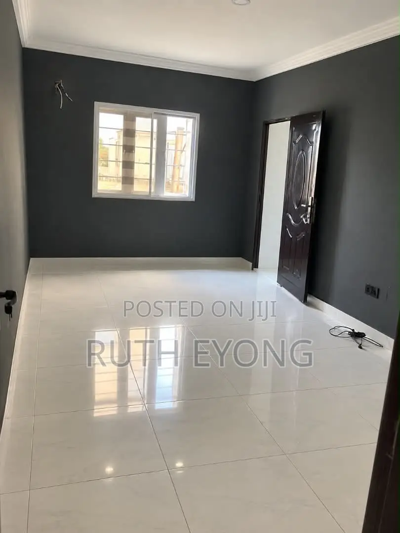 3bdrm Apartment in Opposite Buena Vista, Lekki Phase 1 for rent
