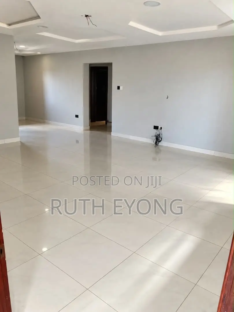 3bdrm Apartment in Opposite Buena Vista, Lekki Phase 1 for rent