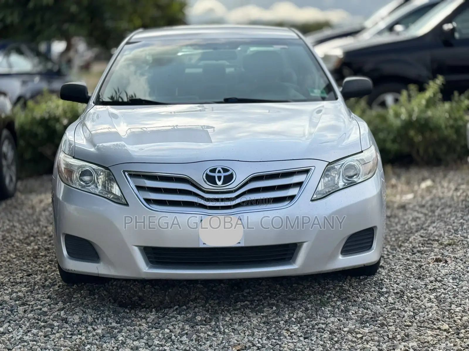 Toyota Camry LE 4dr Sedan (2.5L 4cyl 6AM) 2010 Silver