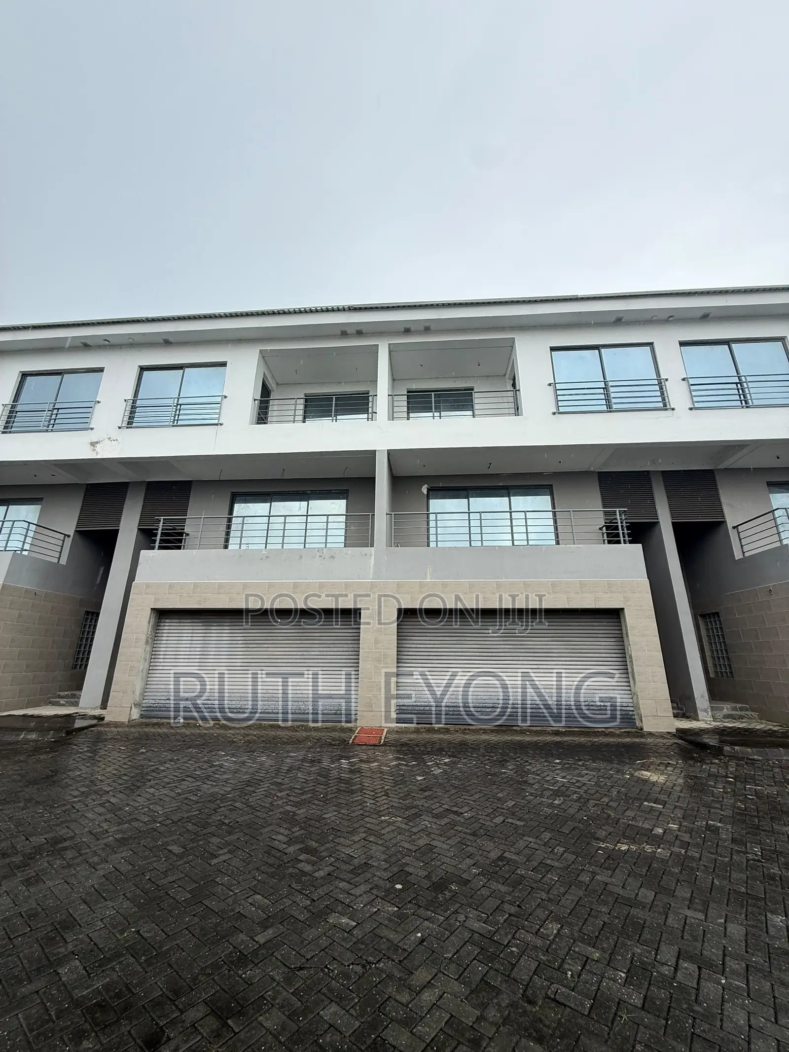 5bdrm House in ๐ง๐๐ถ๐ป๐๐ฎ๐ธ๐ฒ ๐๐๐๐ฎ๐๐ฒ, Chevron for rent