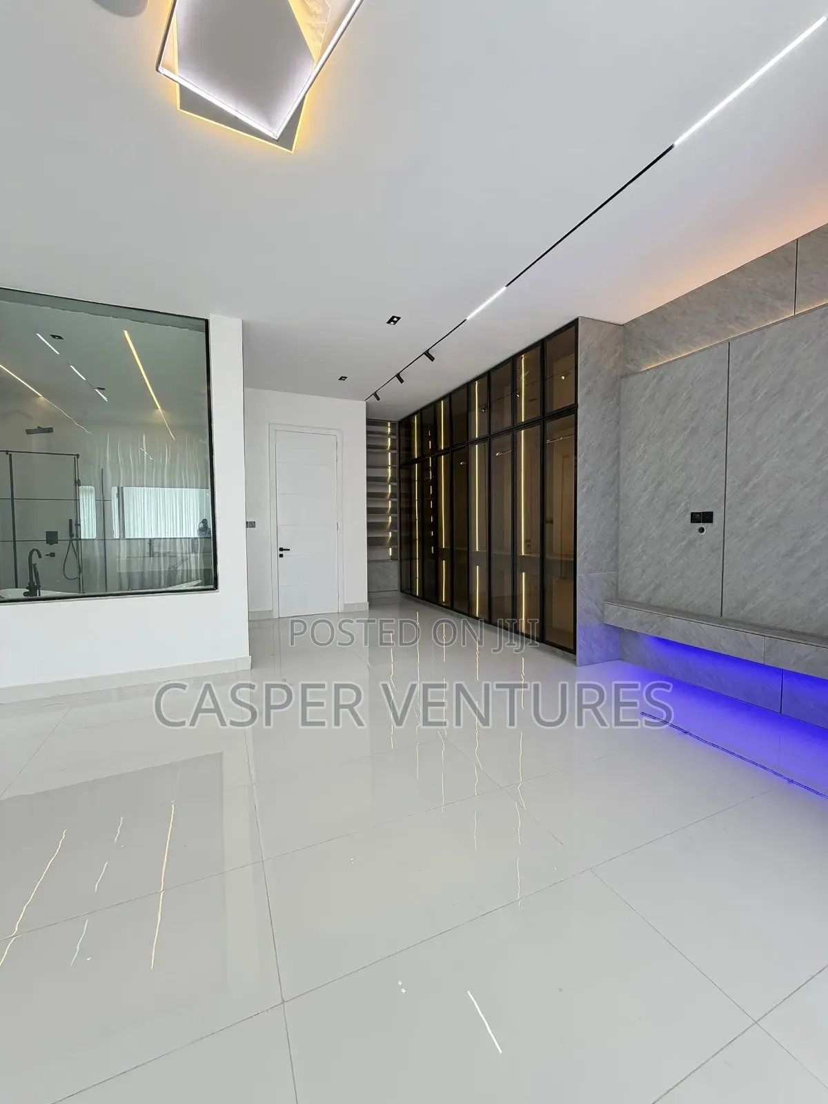 5bdrm Duplex in Eleganza, Lekki Phase 2 for sale