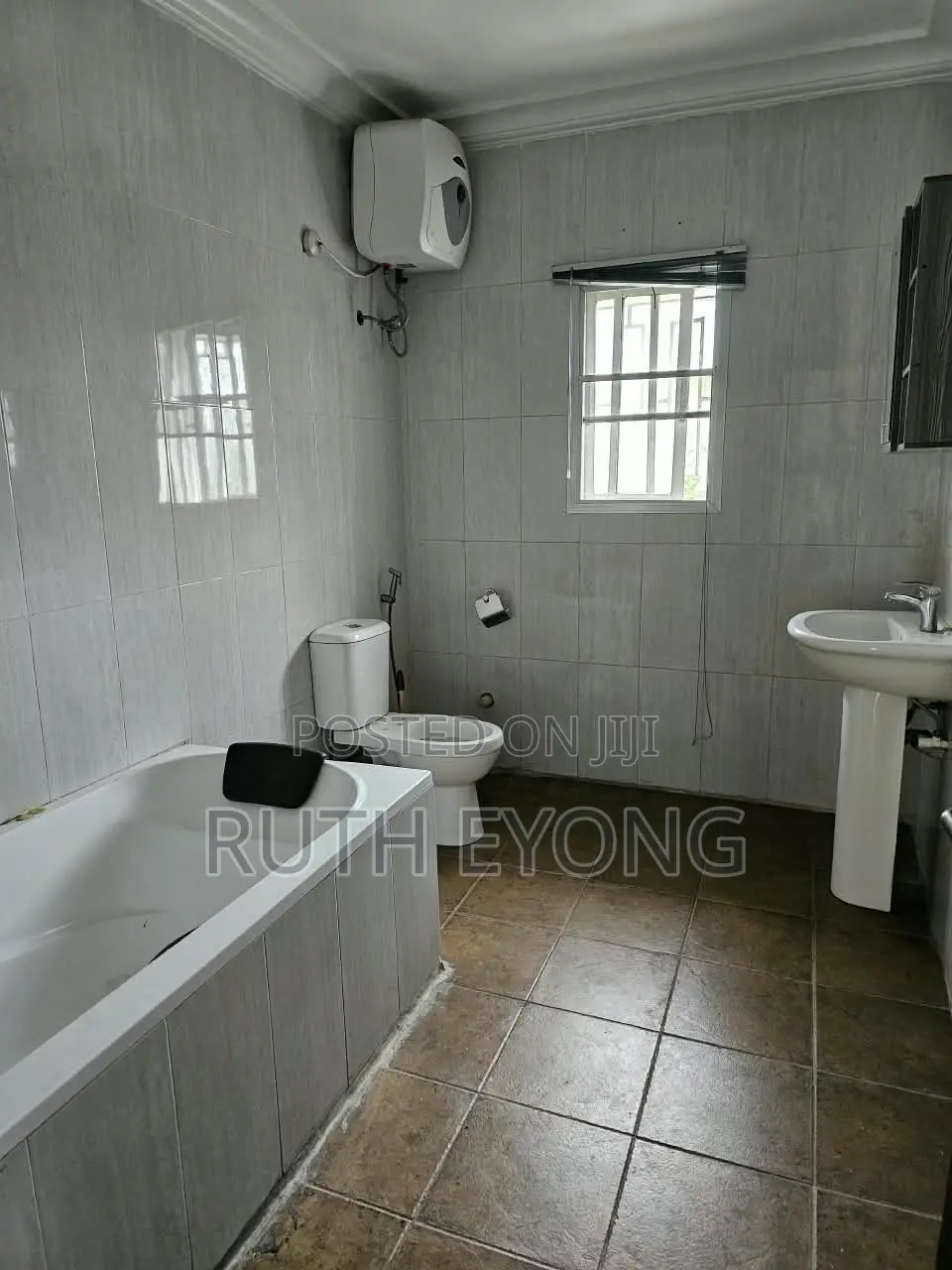 3bdrm Apartment in Victoria Island for rent
