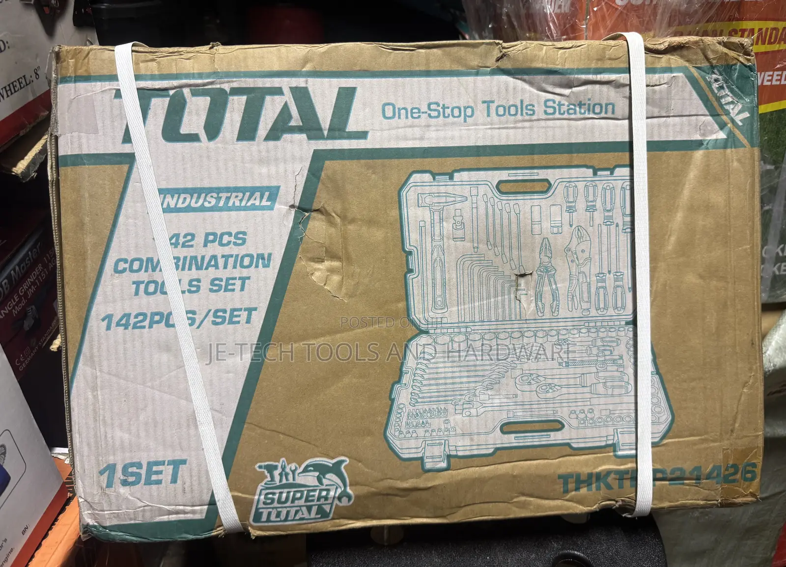 TOTAL Industrial 142-Piece Combination Tools Set (Model THKTHP21426)