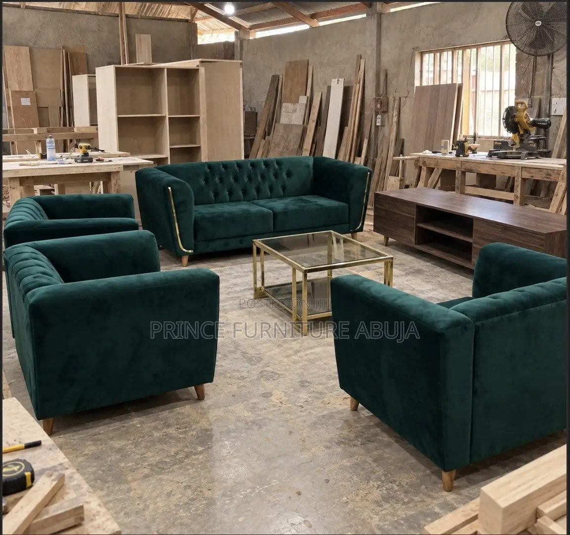Premium Seller || Luxury Emerald Green 7-Seater Velvet Sofa Set||Abuja