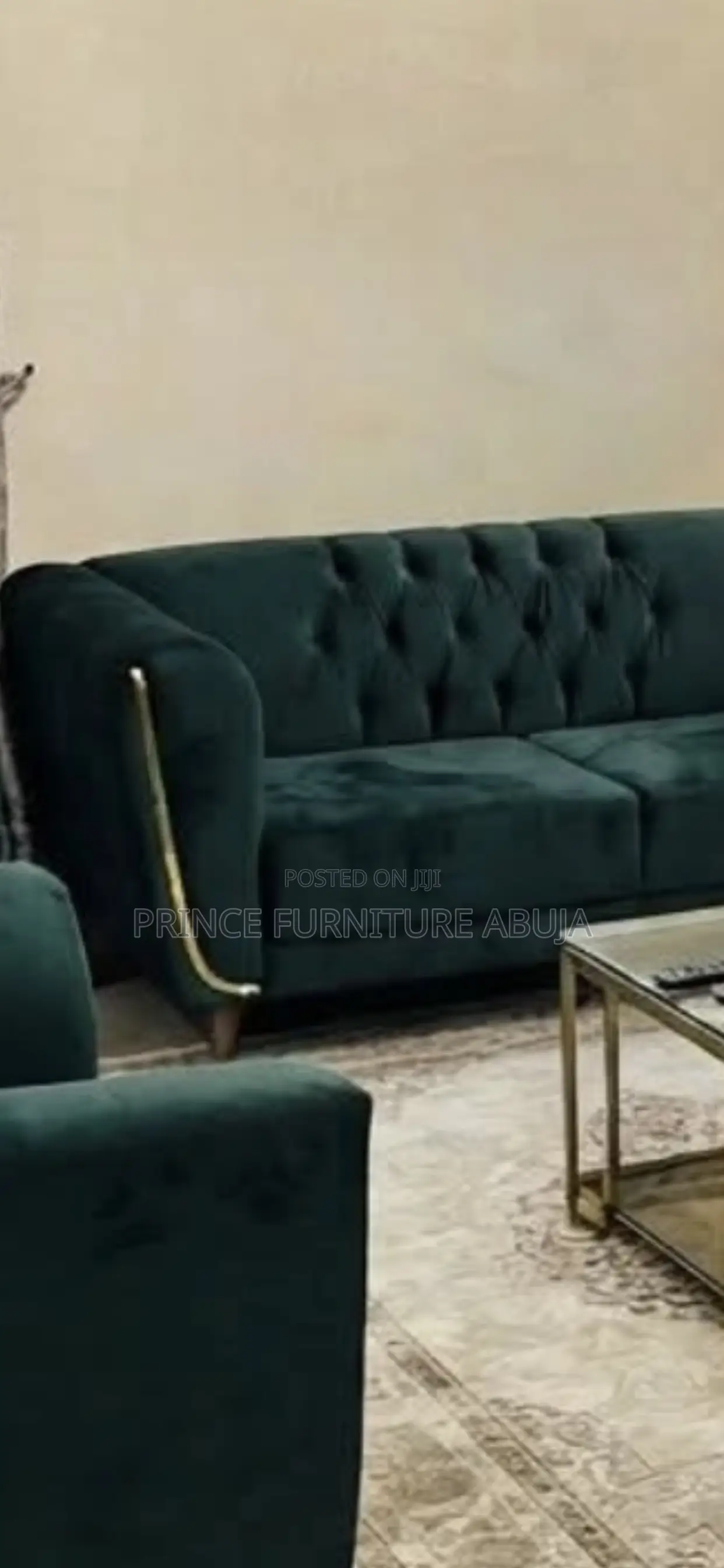 Premium Seller || Luxury Emerald Green 7-Seater Velvet Sofa Set||Abuja