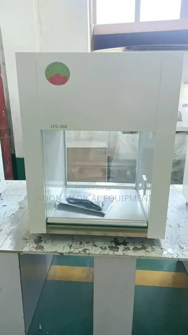 Table Top Laminar Flow Cabinet
