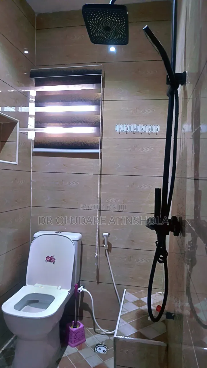 1bdrm Apartment in Alimosho for rent